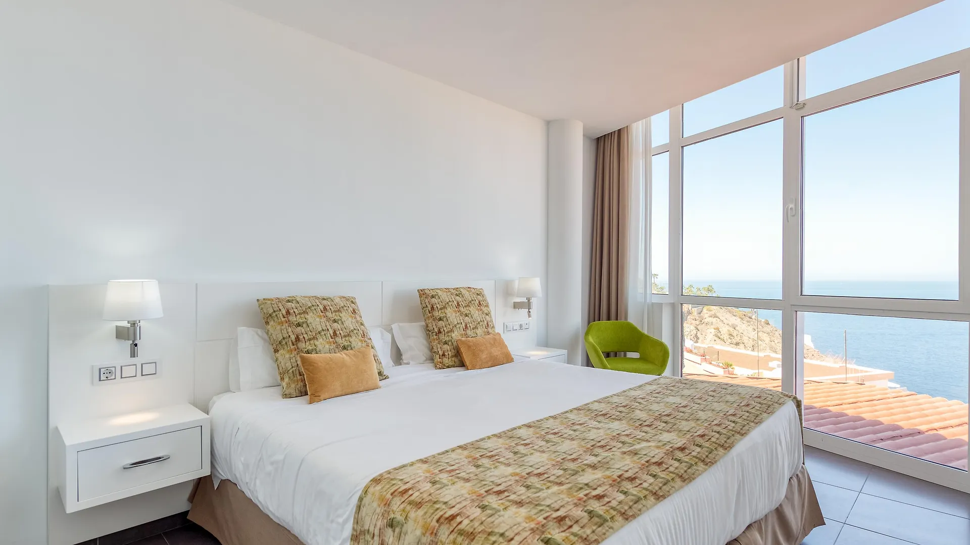 Holiday Club Vista Amadores 4*,
