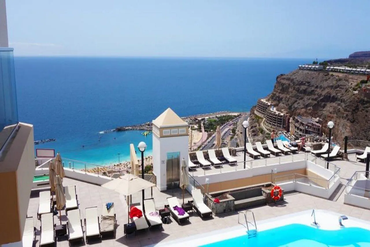 **** Apartmanhotel Holiday Club Vista Amadores Spanyolország